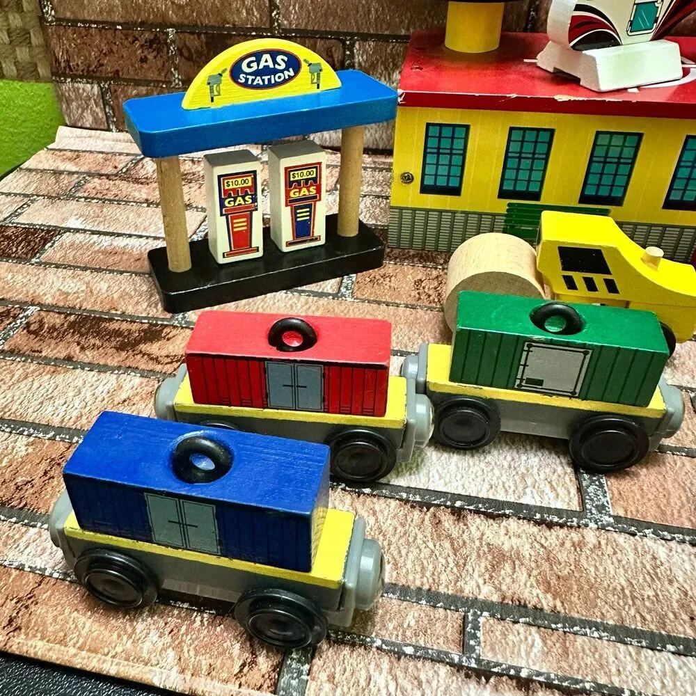 Thomas & Friends Colorful Wooden Toy Set